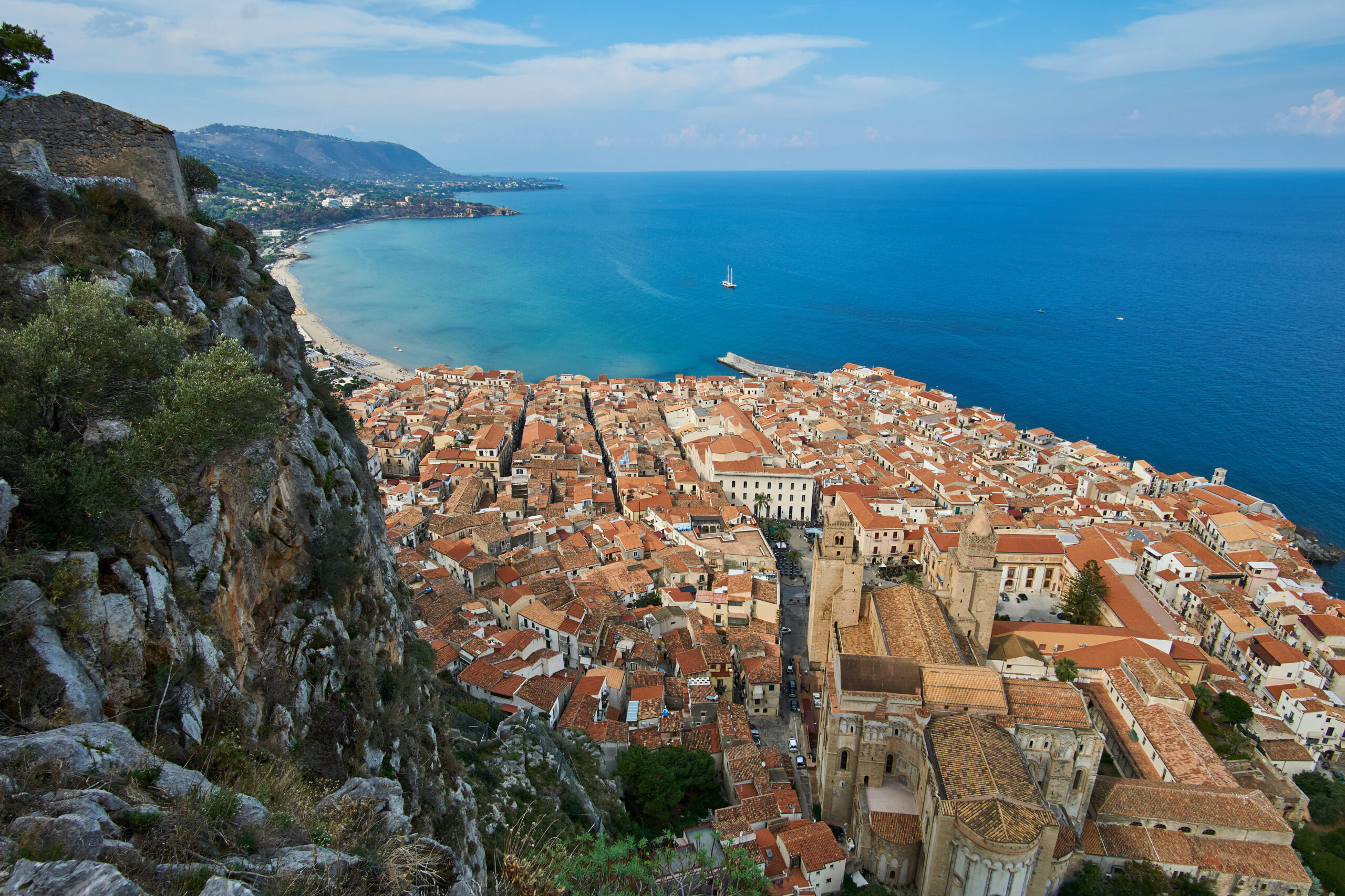 Cefalu_from_above_-_137294100
